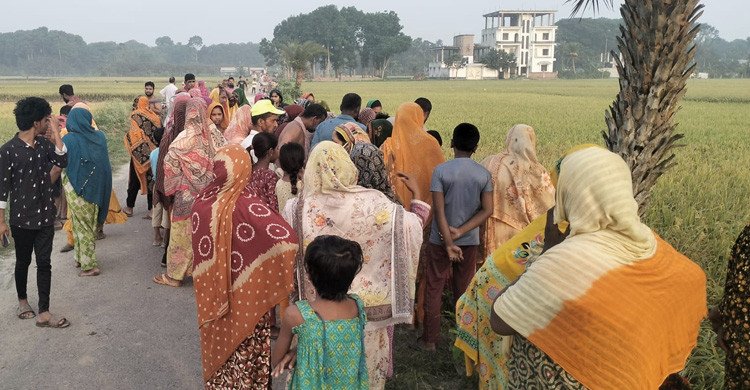 বেনাপোলে ধানক্ষেত থেকে অজ্ঞাত ব্যক্তির মরদেহ উদ্ধার