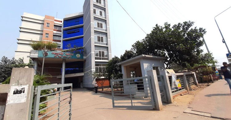মিরপুর পল্লবীতে ৭ বছরের শিশুকে গলাকেটে হত্যা  