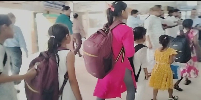 ভারতে কারাভোগ শেষে বেনাপোল দিয়ে দেশে ফিরলো বাংলাদেশি ২০ শিশু 