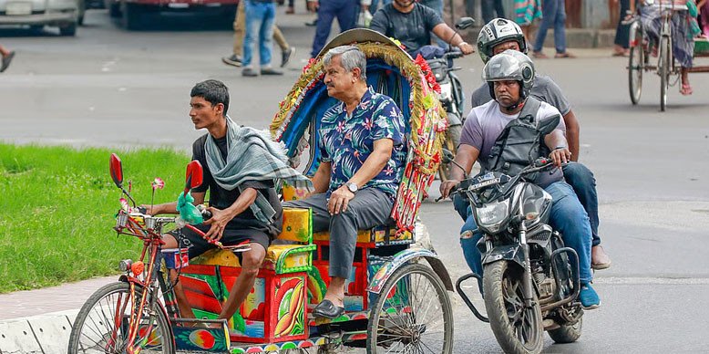 করের আওতায় বাইক ও ব্যাটারিচালিত রিকশা