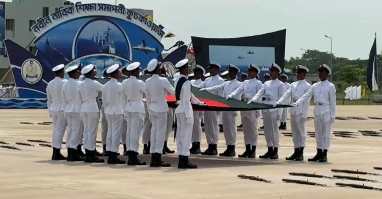দেশসেবা ও সমুদ্রসীমা রক্ষায় শপথ নিলেন ৪৪১ নবীন নাবিক