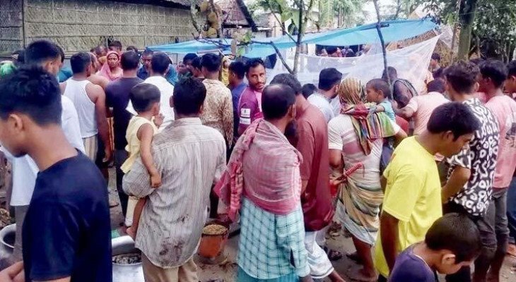 নীলফামারীতে পুকুরে মাছ ধরতে গিয়ে বিদ্যুৎস্পৃষ্টে নিহত ২ 