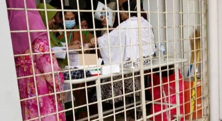 গাজীপুরে কারখানার পানি পান করে অর্ধশতাধিক শ্রমিক অসুস্থ  