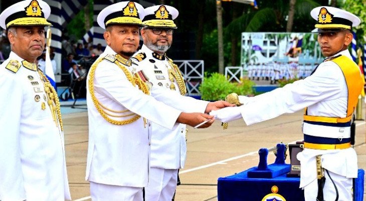 সার্বভৌমত্ব রক্ষার ত্যাগ স্বীকারের শপথ নিলেন ৬১ নবীন নৌ কর্মকর্তা  