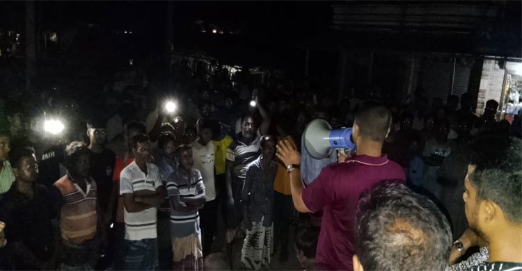 চুয়াডাঙ্গায় পুলিশের মধ্যস্থতায় অবসান হলো দুই পক্ষের ২৫ বছরের রক্তক্ষয়ী দ্বন্দ্বের