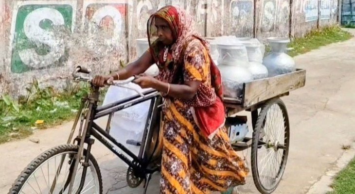 তিন দশকের সংগ্রামেও বঞ্চিত রেহানা, জোটেনি সরকারি সহায়তা 