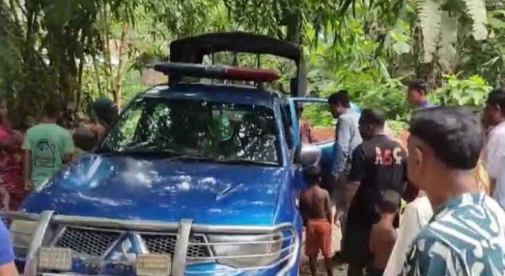 ফরিদপুরে কথা কাটাকাটির জেরে ঘুমন্ত স্বামীর গোপনাঙ্গ কেটে দিলেন স্ত্রী  