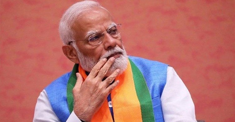 পাকিস্তানের হামলায় নিহতের সংখ্যা গোপনের অভিযোগ, মোদি সরকারের বিরুদ্ধে তোপ