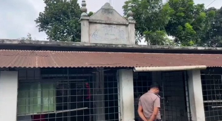 খুলনায় নামাজরে সময় মসজিদে ঢুকে দুই মুসল্লিকে গুলি, আহত একজনকে ঢাকায় স্থানান্তর