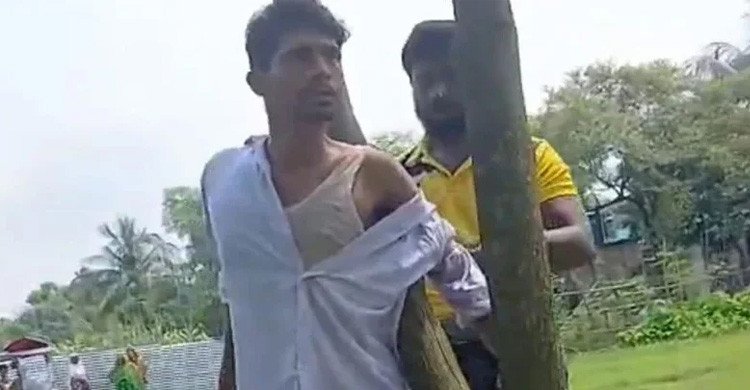 গাজীপুরে চাঁদা চাওয়ায় যুবদল নেতাকে গাছে বেঁধে রাখল জনতা