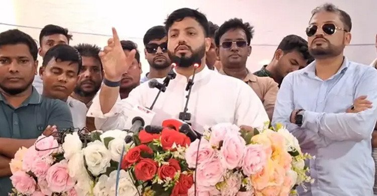 আওয়ামী লীগ ও জামায়াত একই জিনিস, আমাদের সতর্ক থাকতে হবে: ইশরাক