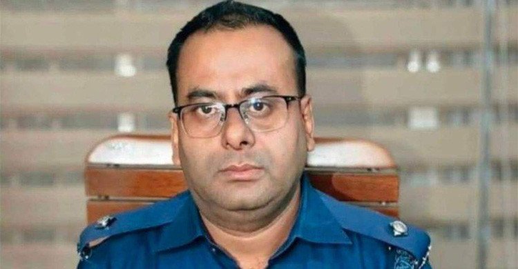 ধর্ষণের শিকার কিশোরীর ছবি ফেসবুকে দিলেন ওসি, এসআইকে প্রত্যাহার