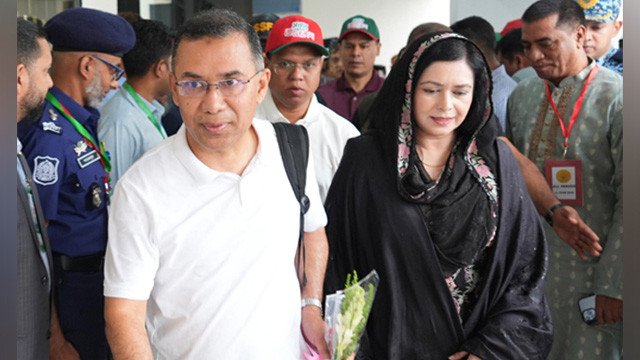কক্সবাজার পৌঁছেছেন প্রধানমন্ত্রী
