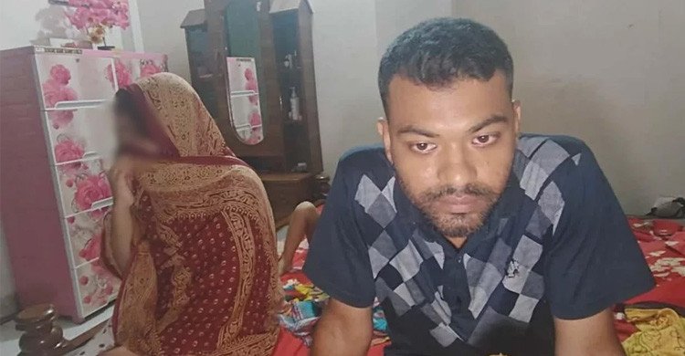 রংপুরে প্রবাসীর স্ত্রীর ঘরে আপত্তিকর অবস্থায় আটক পুলিশ সদস্য