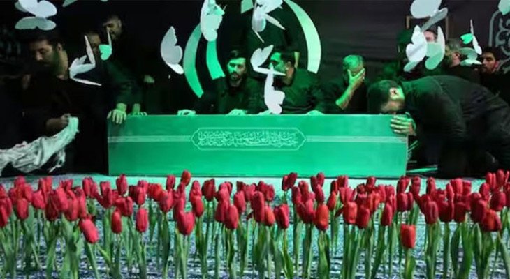 খামেনির জানাজায় তেহরানে লাখো মানুষের ঢল, কফিন নেওয়া হলো হত্যাকাণ্ডের স্থানে 