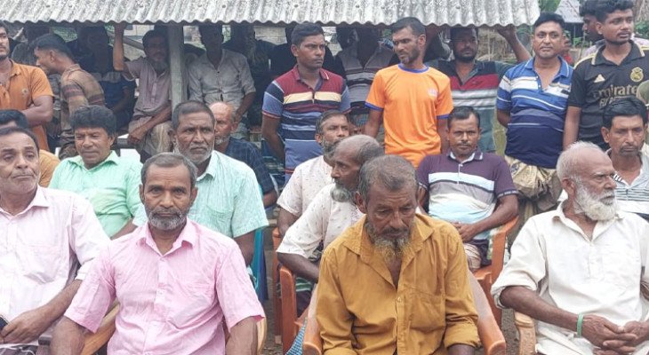 চুয়াডাঙ্গায় বিএনপির নাম ভাঙিয়ে হয়রানি, গ্রামবাসীর সংবাদ সম্মেলন