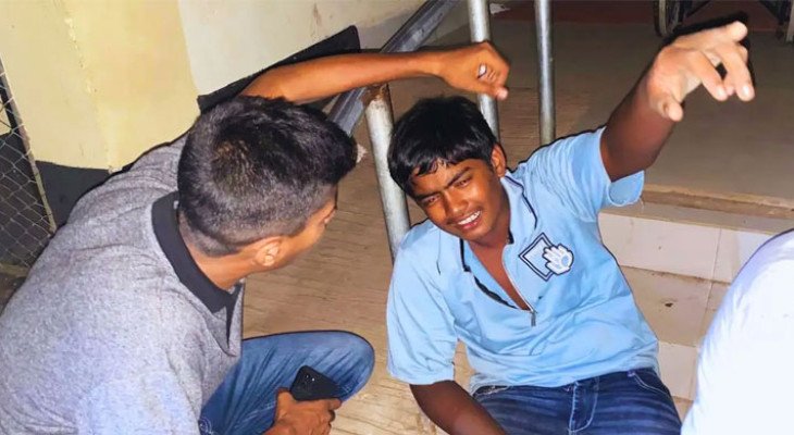 ‘মা তো প্রতিদিন ফিরত, আজ কেন ফিরল না?’ দুর্ঘটনায় মায়ের মৃত্যুতে ছেলের আহাজারি