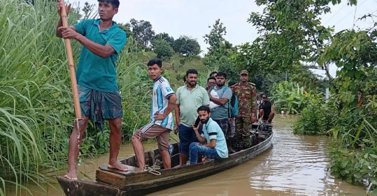 সেনাবাহিনীর সহায়তায় সাজেক ভ্যালি ছাড়লেন আরও ৩১১ পর্যটক  
