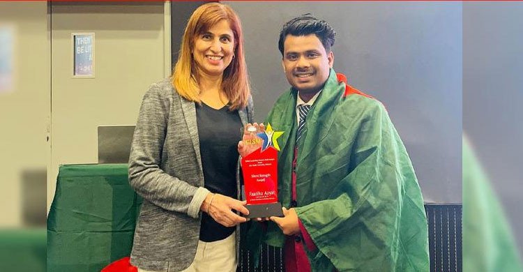 মালয়েশিয়ায় ‘সাইলেন্ট স্ট্রেংথ অ্যাওয়ার্ড’ পেলেন বাংলাদেশের জোবায়ের 