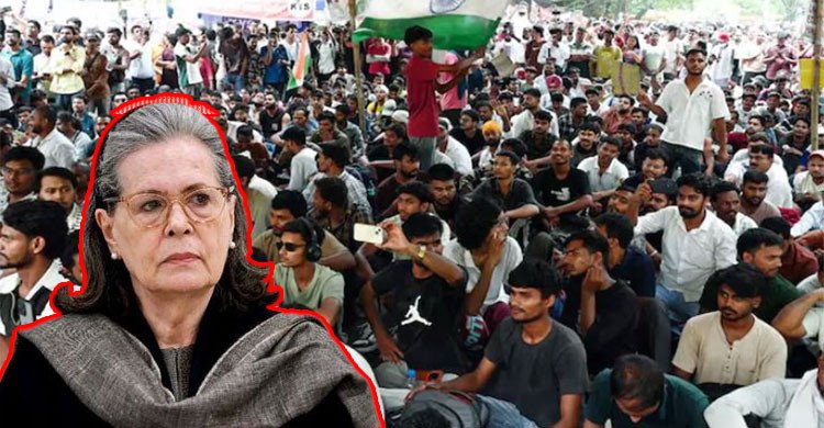 শিক্ষার্থীদের দেশের শত্রু হিসেবে দেখছে মোদি সরকার: সোনিয়া গান্ধী