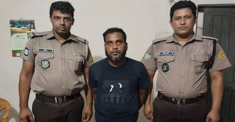 মোহাম্মদপুরে ১৬ মামলার আসামি শীর্ষ সন্ত্রাসী ‘কাইল্লা সুমন’ গ্রেপ্তার