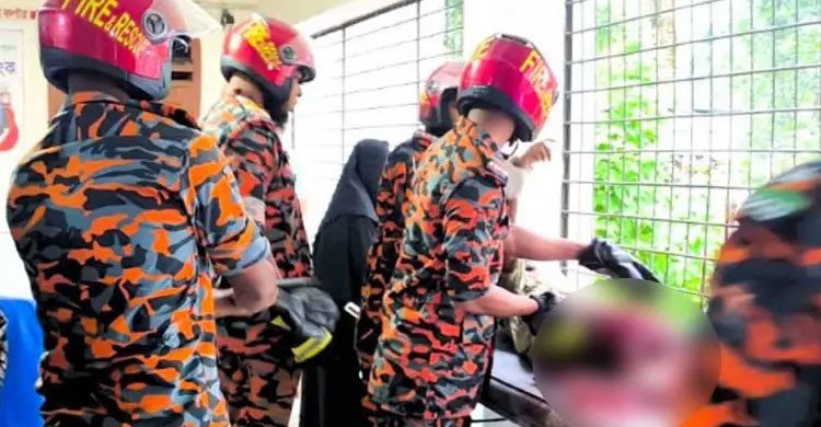 শ্রীনগরে এক্সপ্রেসওয়ে পারাপারে দুর্ঘটনায় অজ্ঞাত নারীর দুই পা ভাঙল