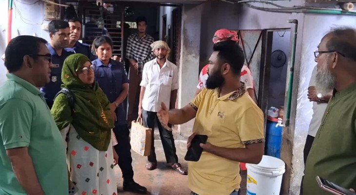 চুয়াডাঙ্গায় বিরিয়ানি দোকানে ভোক্তা অধিকার অভিযান, বিক্রেতাদের জরিমানা