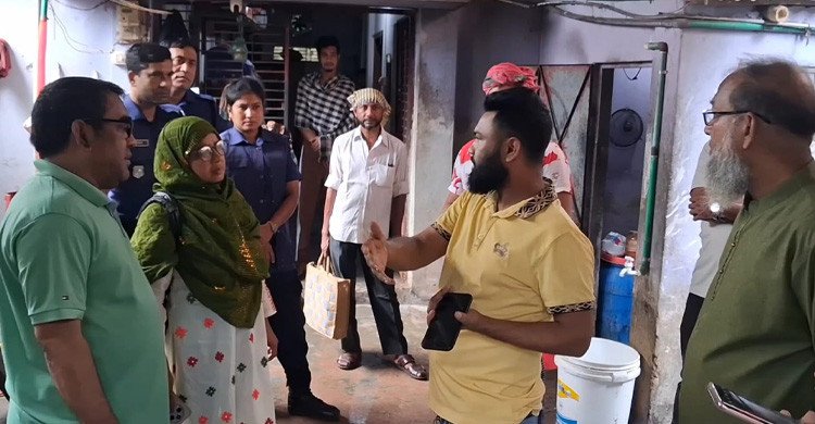 চুয়াডাঙ্গায় বিরিয়ানি দোকানে ভোক্তা অধিকার অভিযান, বিক্রেতাদের জরিমানা