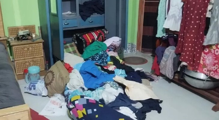 মাগুরায় প্রবাসীর স্ত্রীকে অস্ত্রের মুখে জিম্মি করে ৫ ভরি স্বর্ণ ও ৬৫ হাজার টাকা লুট
