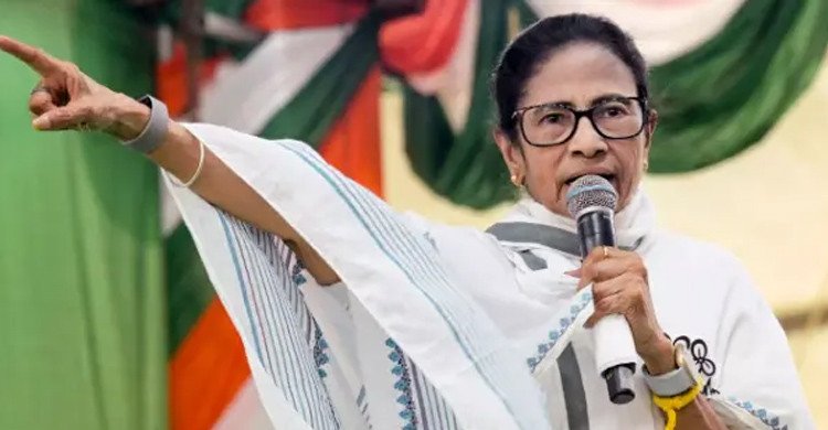 আমাকে থামাতে হলে হত্যা করতে হবে: বিদ্রোহীদের মমতার কড়া বার্তা