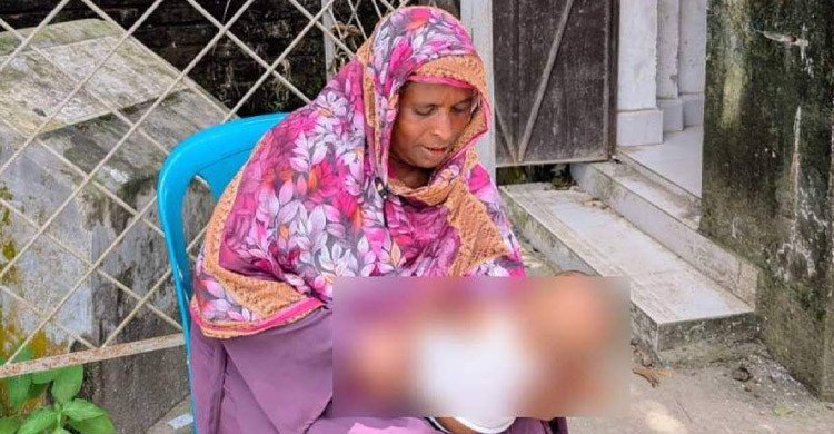 সন্তানকে শাশুড়ির কোলে রেখে এইচএসসি পরীক্ষা, পুত্রবধূকে শিক্ষক বানাতে চান শাশুড়ি