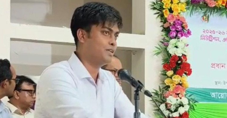 সিলেটে ৩ মিনিটের বক্তব্যে বাণিজ্যমন্ত্রীকে ৮৬ বার ‘স্যার’ বললেন কৃষি কর্মকর্তা