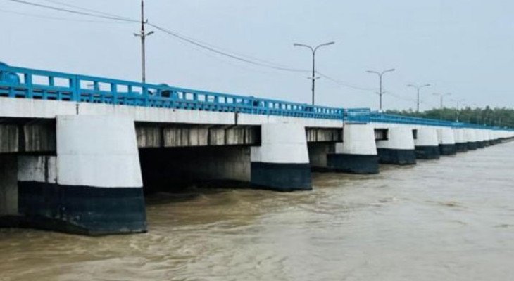 ভারী বৃষ্টি ও উজানের ঢলে তিস্তার পানি বিপৎসীমার ১৩ সেন্টিমিটার ওপরে
