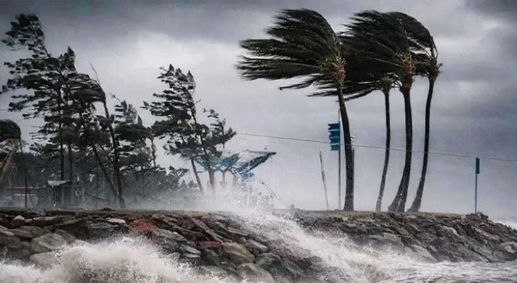 ৫ দিন অতি ভারী বর্ষণের সম্ভাবনা, নদীবন্দরে ১ নম্বর সতর্ক সংকেত