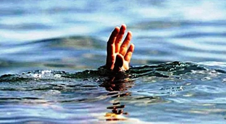 ছেলেকে বাঁচাতে গিয়ে প্রাণ গেল বাবার
