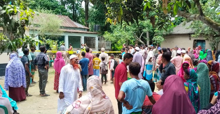 টাঙ্গাইলে ঘরে ঢুকে বিএনপি নেতার মাকে কুপিয়ে হত্যা