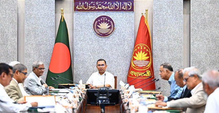 মন্ত্রিসভায় বড় রদবদলের আভাস, বাদ পড়তে পারেন অনেকে