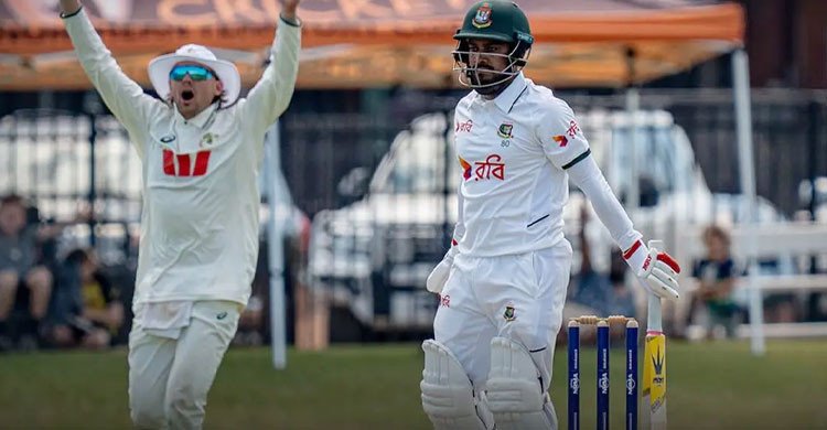 মাত্র ৫৪ রানে অলআউট হয়ে ইনিংস ব্যবধানে হারল বাংলাদেশ