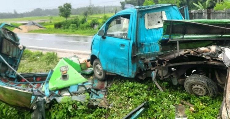 কক্সবাজারে বাস-লেগুনার মুখোমুখি সংঘর্ষে নিহত ৪