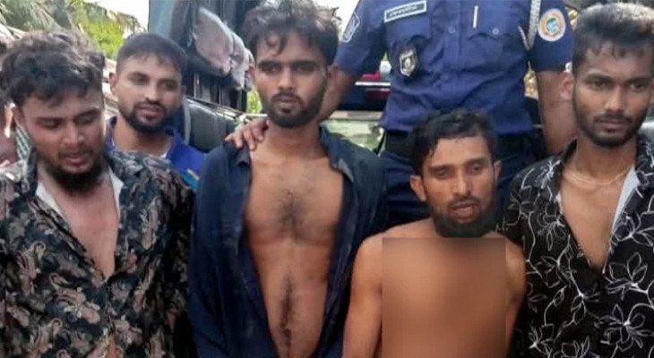 বরগুনায় বিএনপির পাল্টাপাল্টি সমাবেশ ঘিরে উত্তেজনা, অস্ত্র-গুলিসহ আটক ৫