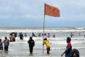 কক্সবাজারে গোসলে নেমে ৩ পর্যটকের মৃত্যু, নিখোঁজ আরও ২