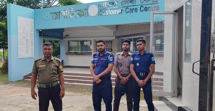 গোপালগঞ্জে বিদ্যুৎ সংকট চরমে, হামলার শঙ্কায় অফিসে পুলিশি নিরাপত্তা