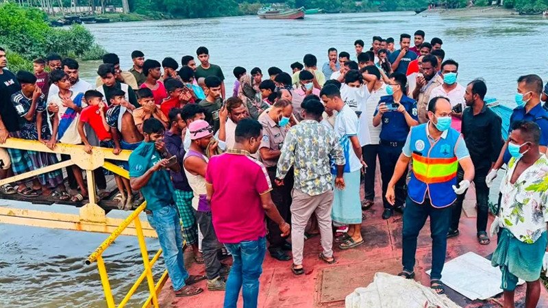 কর্ণফুলী নদীতে ভাসতে থাকা বস্তা থেকে বেরিয়ে এলো তরুণীর মরদেহ