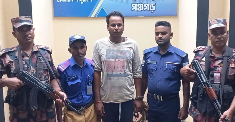 পঞ্চগড়ে আখখেতে ঢুকে চুরির সময় ধরা ভারতীয় নাগরিক, পুলিশে দিল বিজিবি
