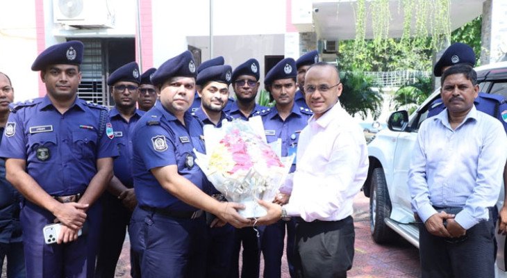 চুয়াডাঙ্গা জেলা পুলিশের ৩২তম পুলিশ সুপার হিসেবে মেহেদী শাহরিয়ারের যোগদান