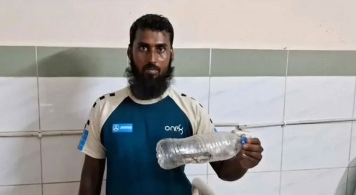 সন্তানকে রাসেল ভাইপার দংশন, বোতলবন্দি সাপ নিয়ে হাসপাতালে হাজির বাবা