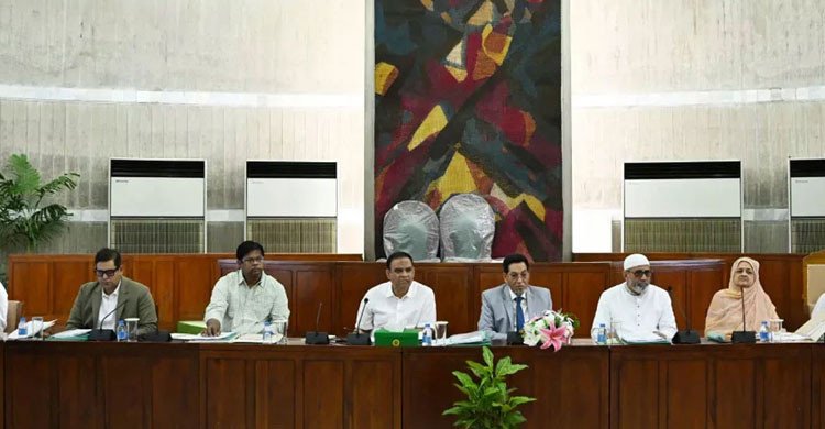 কৃত্রিম সংকট ঠেকাতে কঠোর ব্যবস্থা, সার ডিলারদের লাইসেন্স বাতিলের সুপারিশ