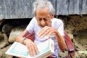 ভোটার আইডিতে বয়স ১২৩, চশমা ছাড়াই কোরআন পড়েন আব্বাস প্রামাণিক