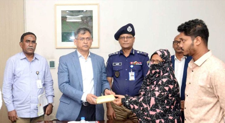 এসআই আলতাফ হত্যা: জড়িতদের দ্রুত গ্রেপ্তারের নির্দেশ স্বরাষ্ট্রমন্ত্রীর