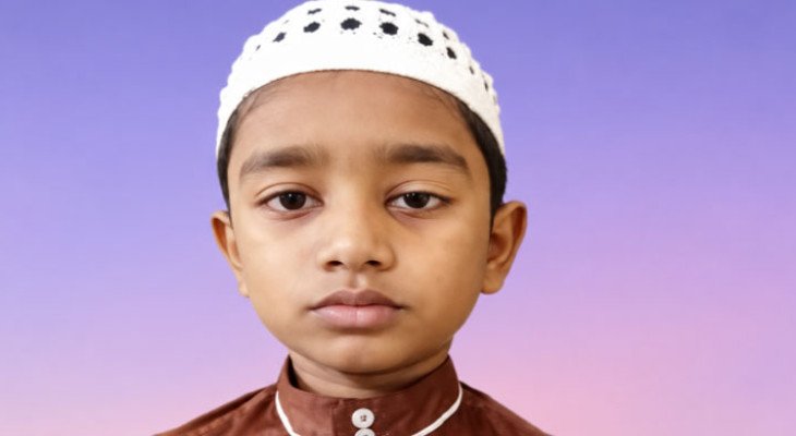মাত্র ১২ মাস ৫ দিনে কোরআনের হাফেজ ৯ বছরের তাহমিদুল